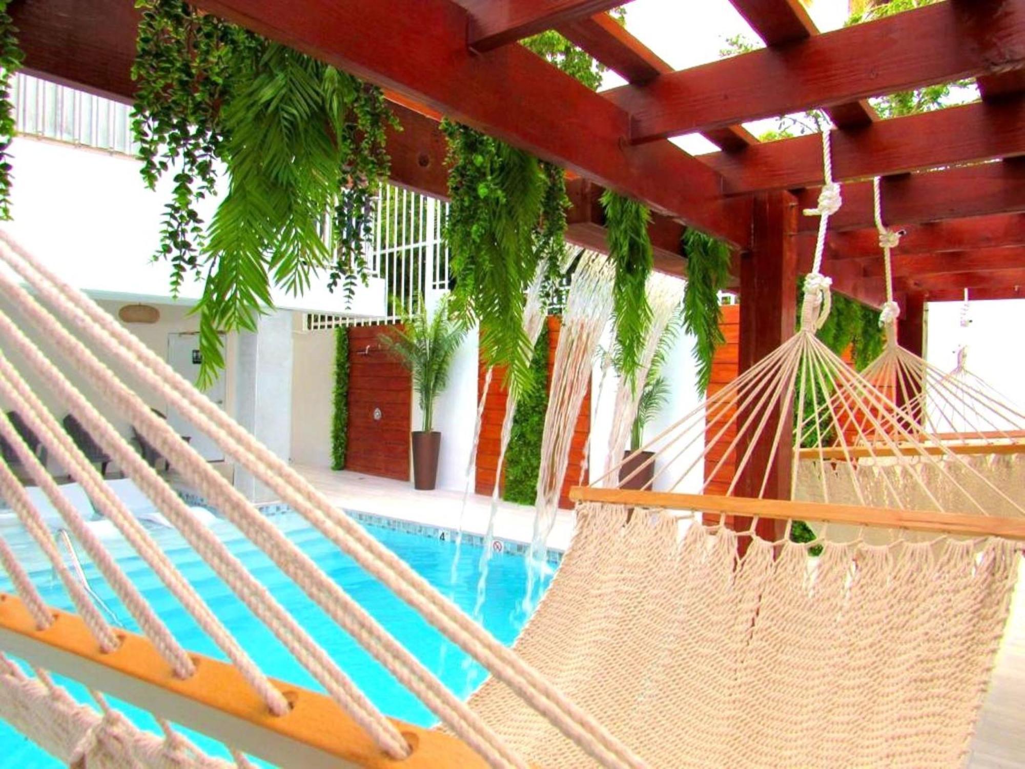 Nautilus By La Jamaca Hotels-Downtown La Parguera Лахас Екстериор снимка