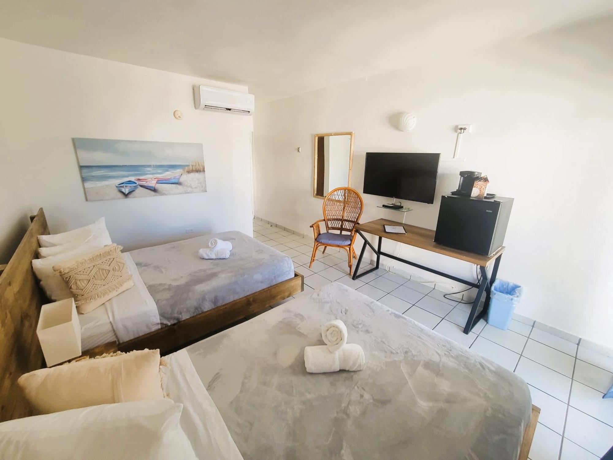 Nautilus By La Jamaca Hotels-Downtown La Parguera Лахас Екстериор снимка