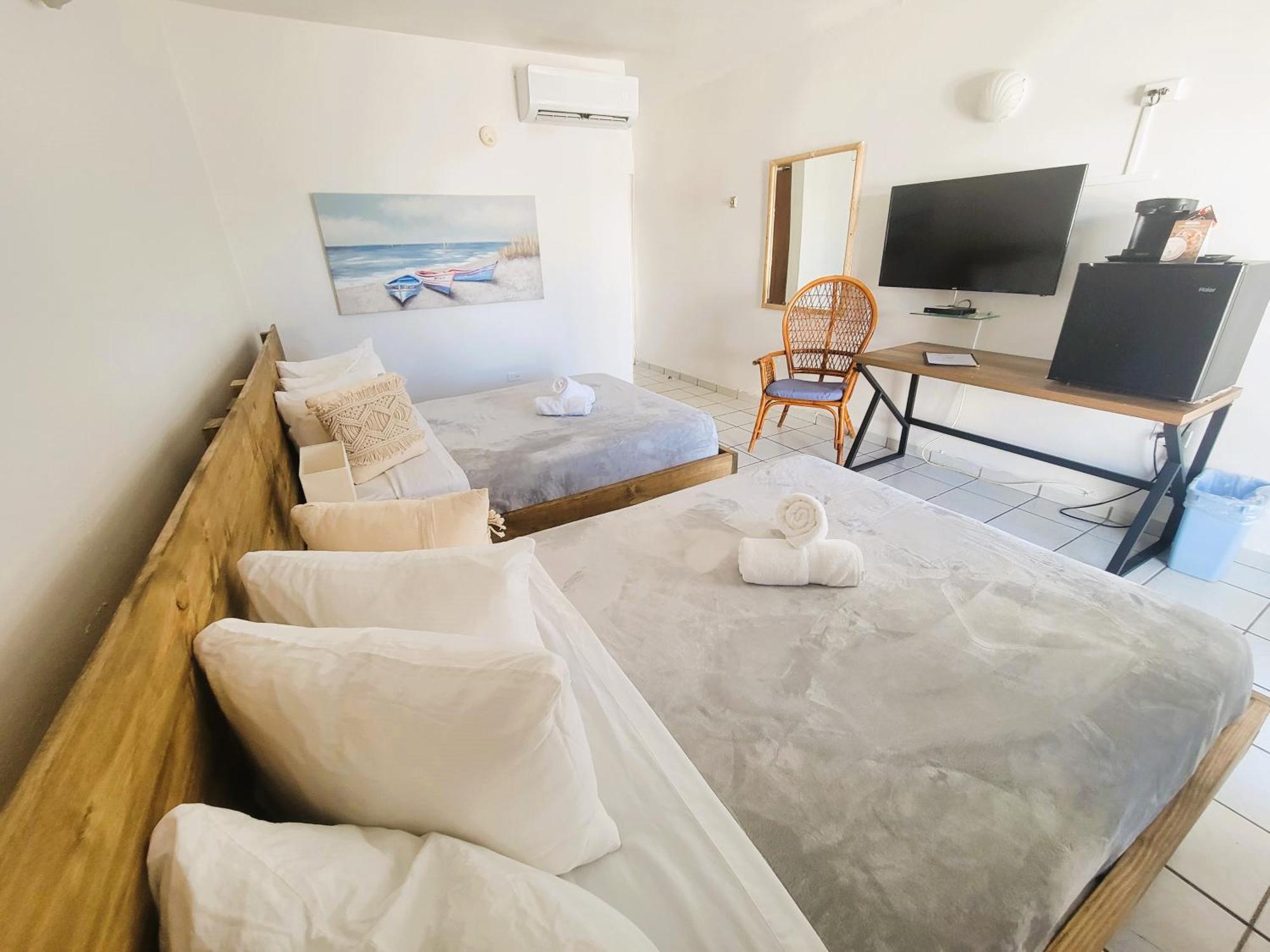 Nautilus By La Jamaca Hotels-Downtown La Parguera Лахас Екстериор снимка