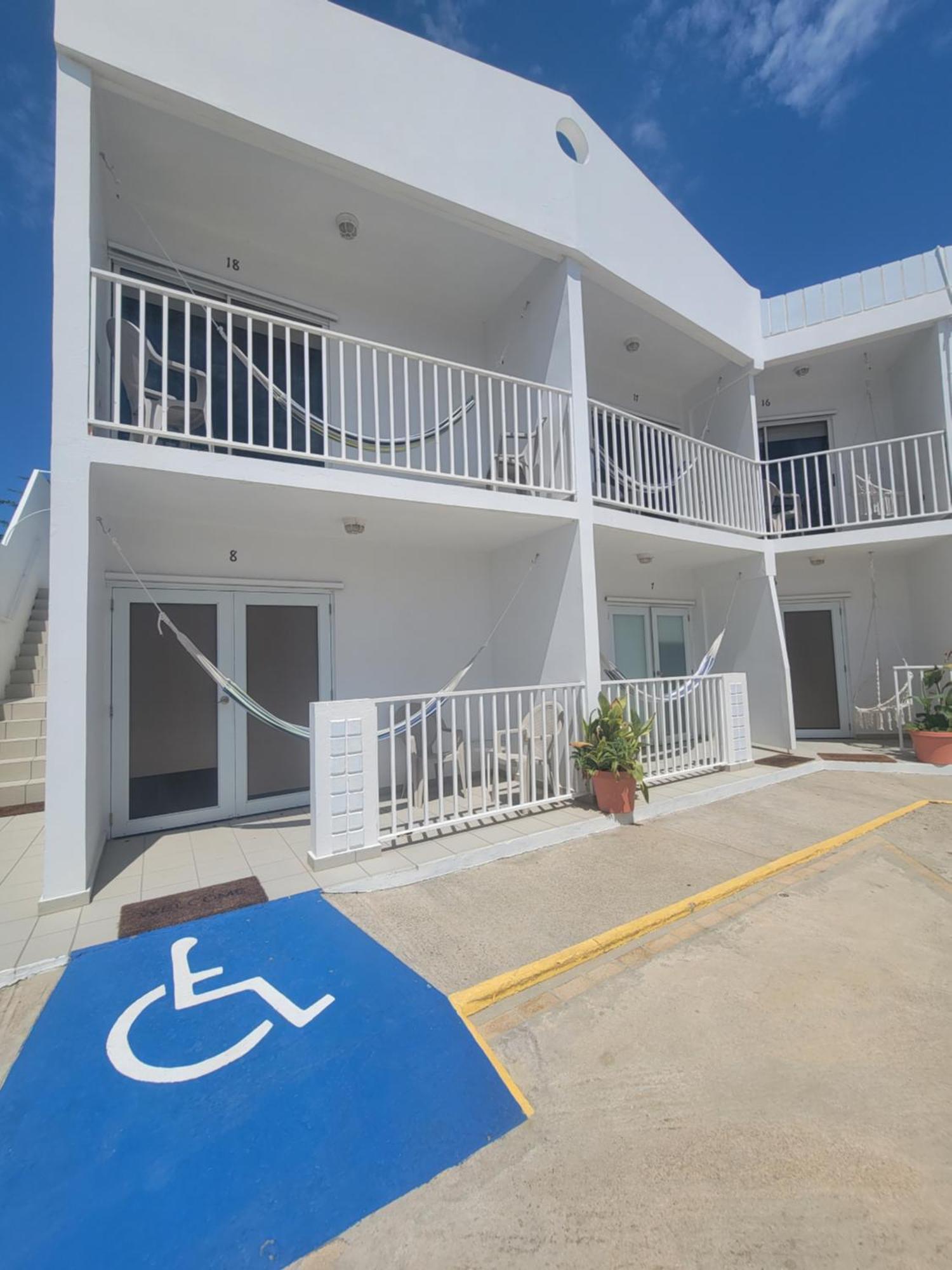 Nautilus By La Jamaca Hotels-Downtown La Parguera Лахас Екстериор снимка